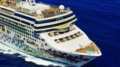 Image for story: Hallmark Channel fans can sail to the Bahamas in upcoming Christmas Cruise