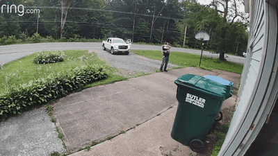 Image for story: New York dad's viral TikTok brings fathers everywhere to tears