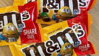 Image for story: M&M's replaces 'spokescandies' after Tucker Carlson called them 'less sexy'