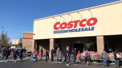 Image for story: Costco to require all shoppers to wear face masks