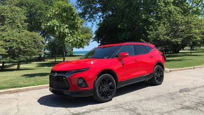 Image for story: 2019 Chevrolet Blazer: Aggressive, attractive styling makes an SUV-heavy lineup palatable 