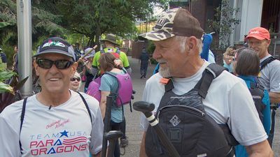 Image for story: Years after losing his vision, Oregon man makes history in dragon boat racing