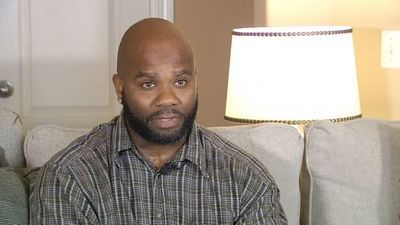 Image for story: Exonerated man in Oklahoma finds life after prison 