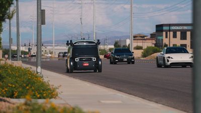 Image for story: Driverless 'robotaxis' take to the streets in Las Vegas