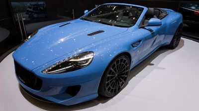 Image for story: Geneva puts on flashy car show in face of economic uncertainty 