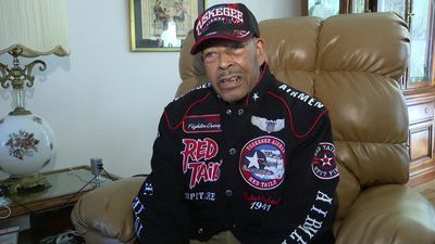 Image for story: Last surviving Tuskegee Airman in Rhode Island asks for birthday cards for 100th birthday