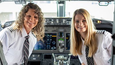 Image for story: 'A dream come true:' Mother-daughter pilot duo take flight for Southwest Airlines