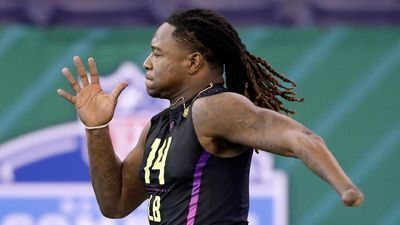 Image for story: Shaquem Griffin, a linebacker with 1 hand, goes viral after record-breaking NFL Combine 