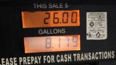 Image for story: Gas prices remain steady with average of $3.01 per gallon