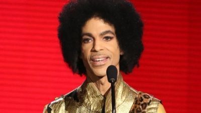 Image for story: Autopsy to determine cause of Prince's death set for Friday 