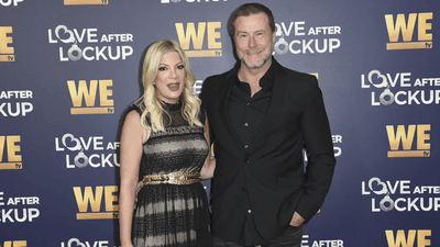 Image for story: Tori Spelling files for divorce from Dean McDermott after 18 years of marriage