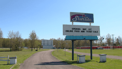 Image for story: Ohio drive-in movie theater holding graduation ceremonies