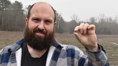 Image for story: Man from France finds 7.46-carat diamond on first visit to Arkansas' Crater of Diamonds