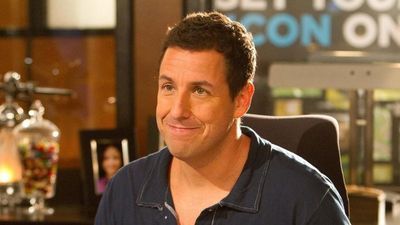 Image for story: Adam Sandler shoots hoops with the Utah Jazz