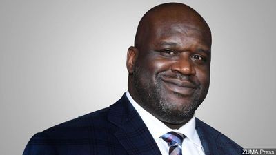 Image for story: Shaq donates a year's rent to a paralyzed Atlanta boy