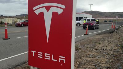 Image for story: Ex-Tesla worker accused of hacking seeks $1M in counterclaim