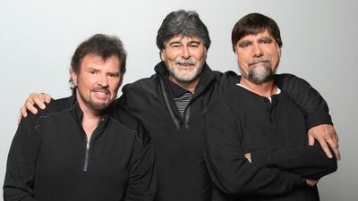 Image for story: Legendary band Alabama holding benefit concert to help Jacksonville State after tornado