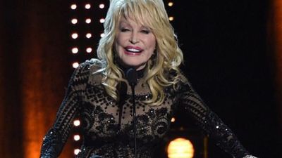 Image for story: Dolly Parton's $1M research donation helps in discovery of COVID-19 Moderna vaccine