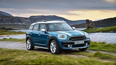 Image for story: 10,000 Mini Cooper Countryman crossover SUVs recalled over missing part