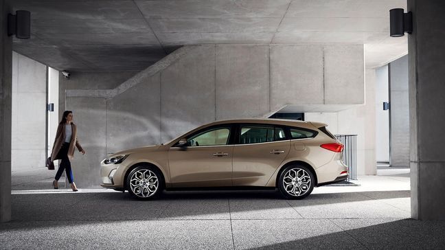 The all-new Ford Focus features 4-door sedan, 5-door estate/wagon and 5-door hatchback body styles, depending on the market. (Image courtesy of Ford Motor Co.)