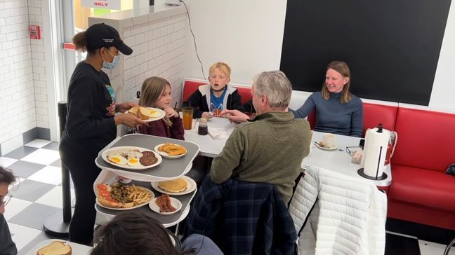 Steak-N-Egg's diner in Washington, D.C. (7News)