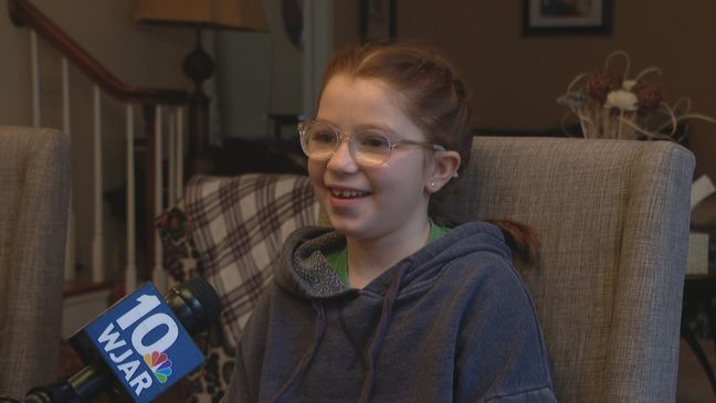 {p}Ten-year-old Scarlett Doumato, a budding detective, asked police in Cumberland, Rhode Island to determine if DNA from a cookie is from Santa Claus. (WJAR){/p}