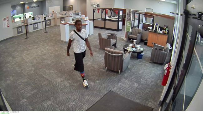 Jermaine Clark is accused of robbing six banks, including one in Mason Wednesday. He and Steven Smith were arrested after a chase and a crash in Florence (MPD)