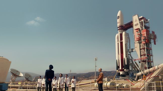 SPACE FORCE (L TO R) STEVE CARELL as GENERAL MARK R. NAIRD, JIMMY O. YANG as DR. CHAN KAIFANG, and JOHN MALKOVICH as DR. ADRIAN MALLORY in episode 101 of SPACE FORCE (Photo: Netflix)