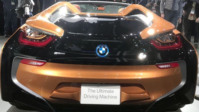 2019 BMW i8 Roadster (Sinclair Broadcast Group / Jill Ciminillo)