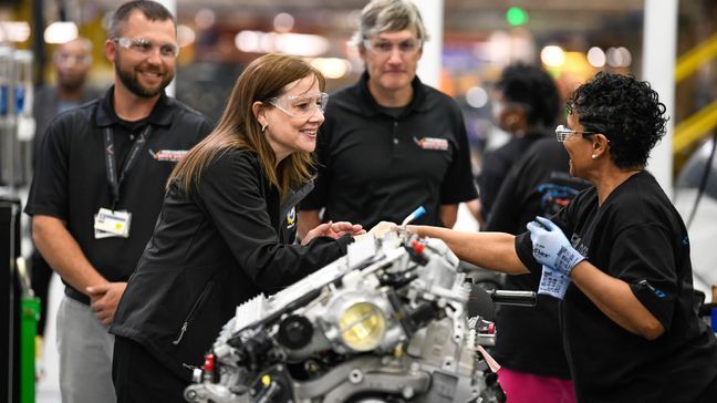 General Motors Chairman and CEO Mary Barra meets with plant employees and leadership before announcing the company is adding a second shift and more than 400 hourly jobs at its Bowling Green Assembly plant Thursday, April 25, 2019 in Bowling Green, Kentucky. The second shift and additional jobs will support production of the Next Generation Corvette, which will be revealed on July 18. (Image courtesy of General Motors) 