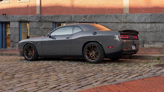 2019 Dodge Challenger SRT Hellcat{&nbsp;}(Image courtesy of Fiat Chrysler Automobiles)