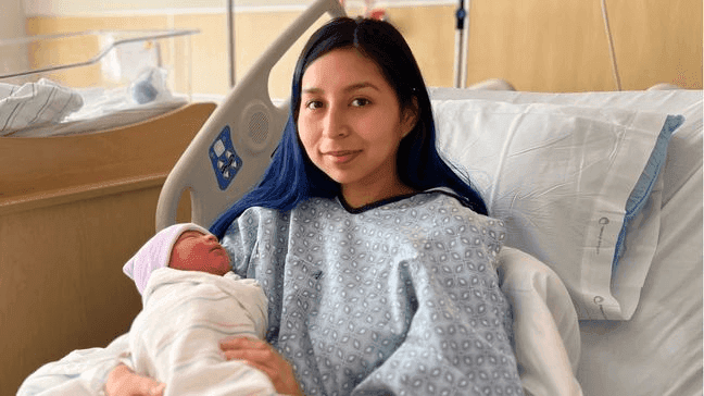 Mom and baby at the hospital (Photo: Saint Agnes Hospital){&nbsp;}