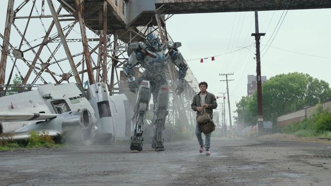 MIRAGE and Anthony Ramos in PARAMOUNT PICTURES and SKYDANCE Present In Association with HASBRO and NEW REPUBLIC PICTURESA di BONAVENTURA PICTURES Production A TOM DESANTO / DON MURPHY ProductionA BAY FILMS Production TRANSFORMERS: RISE OF THE BEASTS