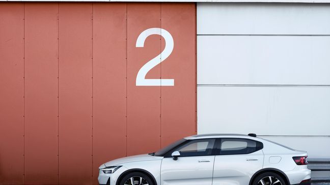 The 27-module battery pack is integrated into Polestar 2's floor and contributes to the rigidity of the chassis as well as improves the car’s noise, vibration and harshness levels.{&nbsp;} (Image courtesy of Polestar)