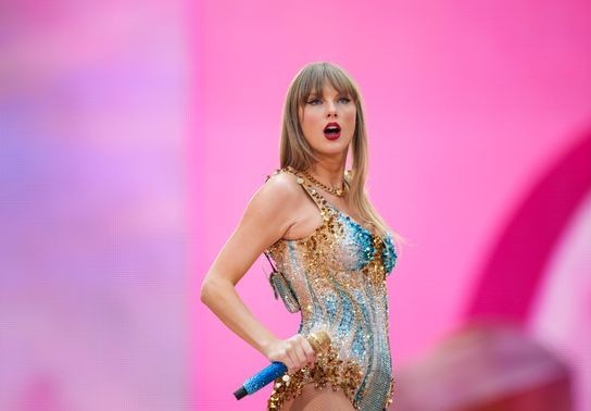 Image for story: Taylor Swift calls cancellation of Vienna shows 'devastating' and explains her silence