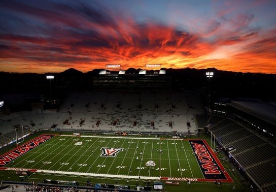 Image for story: Larger than life: The history of the biggest college football stadiums in the country