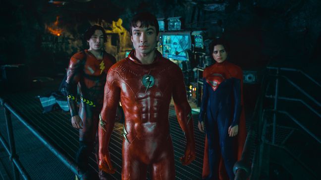 (L-R) EZRA MILLER as Barry Allen/The Flash, EZRA MILLER as Barry Allen/The Flash and SASHA CALLE as Kara Zor-El / Supergirl in Warner Bros. Pictures’ action adventure “THE FLASH,” a Warner Bros. Pictures release.{&nbsp;}(Photo: Warner Bros. Pictures/DC Comics)