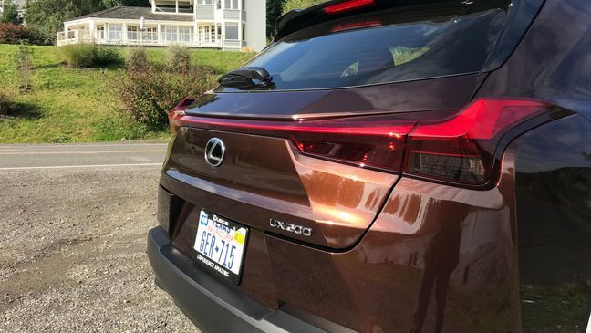 2019 Lexus UX200 (Sinclair Broadcast Group / Jill Ciminillo)