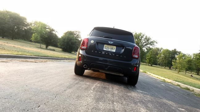 2019 Mini Cooper S E Countryman (Sinclair Broadcast Group / Jill Ciminillo)