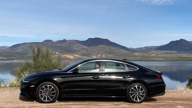 2020 Hyundai Sonata Limited (Sinclair Broadcast Group / Jill Ciminillo)