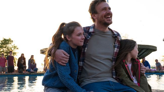 Isabella Kai as Molly Teague, Jason Segel as Dane Faucheux, Violent McGraw as Evie Teague in Our Friend{&nbsp;}(Photo: Gravitas Ventures)