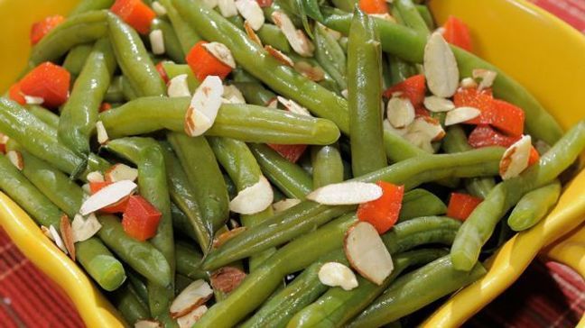 Green Beans with Almonds (WLUK)