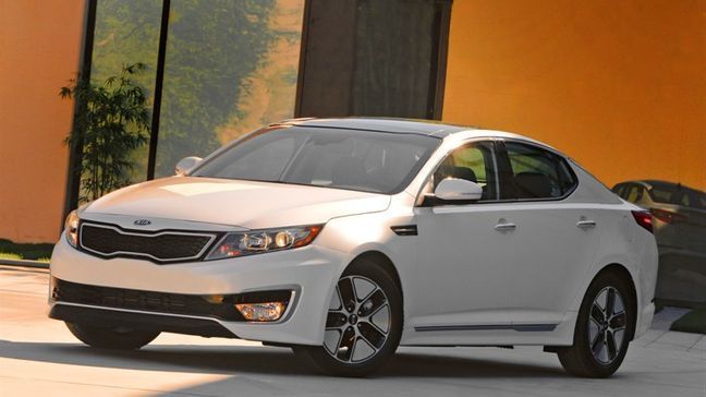 2012 Kia Optima Hybrid{&nbsp;} (Image courtesy of Kia Motors America)