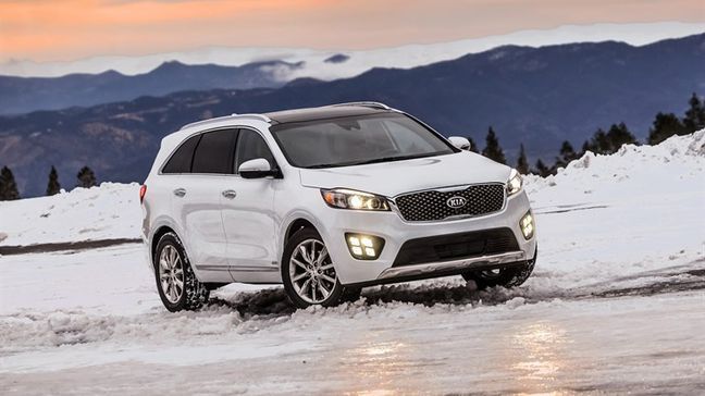 2018 Kia Sorento (Image courtesy of Kia Motors America){p}{/p}