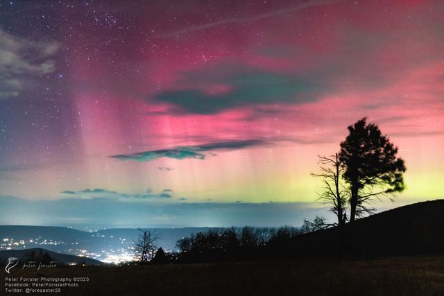 PHOTOS: Rare northern lights visible in skies across parts of country  photo 1
